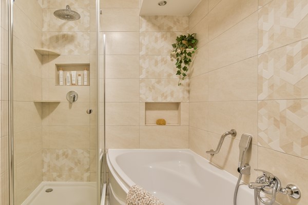 Medium property photo - Leerdamhof 11, 1108 BA Amsterdam